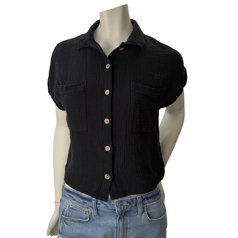 Guilty Black Short Sleeve Crop Top Button Down Waffle Fabric Basiccore Vanillaco